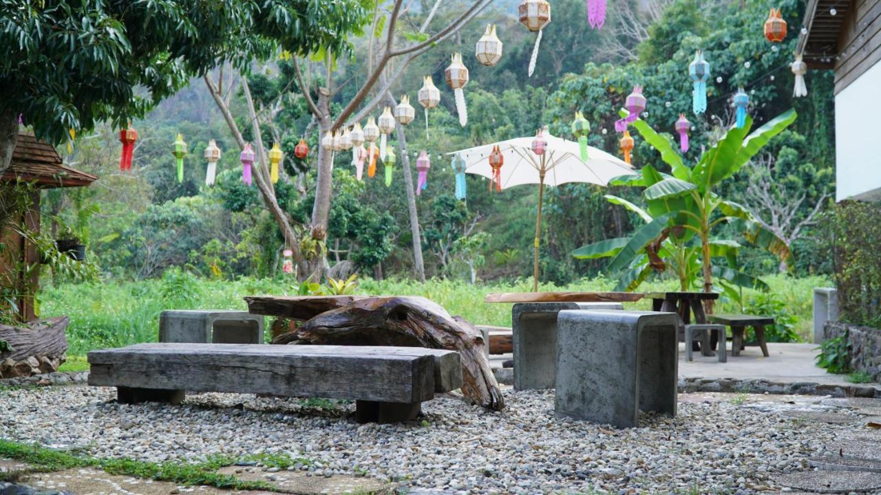 Lanna House บ้านลานนา